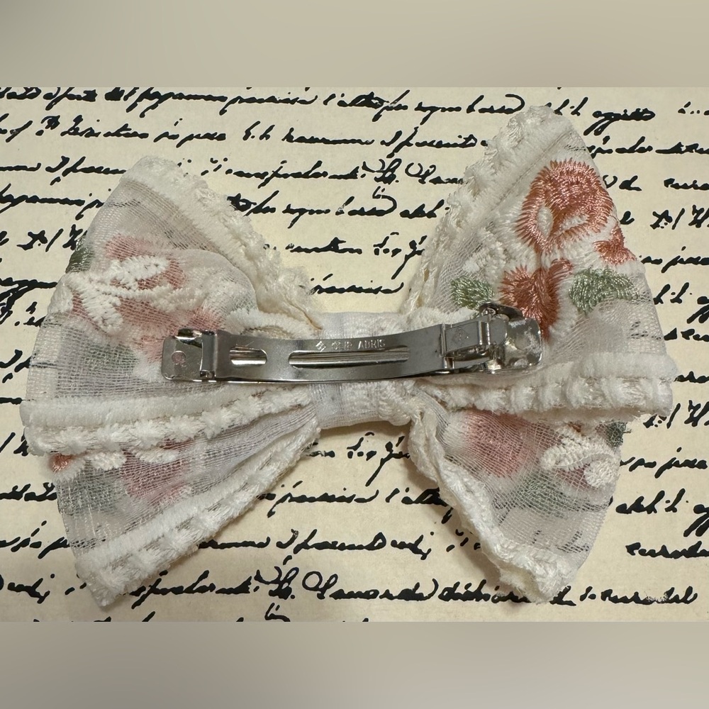 Rose hair bow-no tail - Picture 2 of 3
